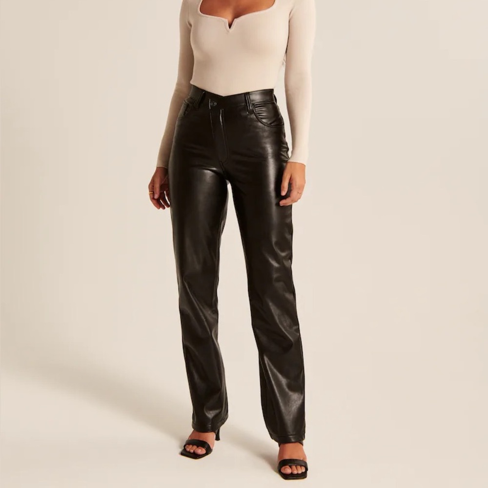 Abercrombie and Fitch 90’s straight vegan faux leather black cross waist pant 26